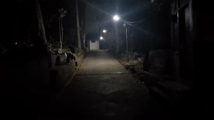 Suasana malam di Kawasan Santiong Cimahi.