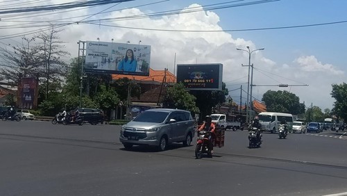 Suasana  Simpang Pesanggaran - Gerbang Benoa, Kamis (3/11/2022). Ruas jalan ini akan menerapkan ganjil genap selama KTT G20 11-17 November 2022.