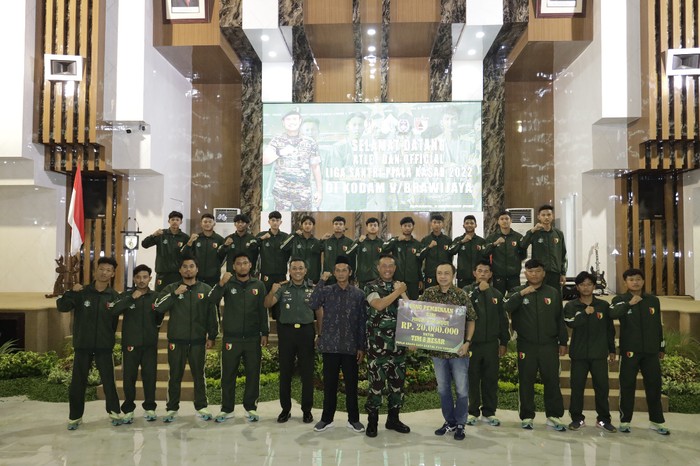 Wabup Blitar Puji Tim Sepakbola Santri