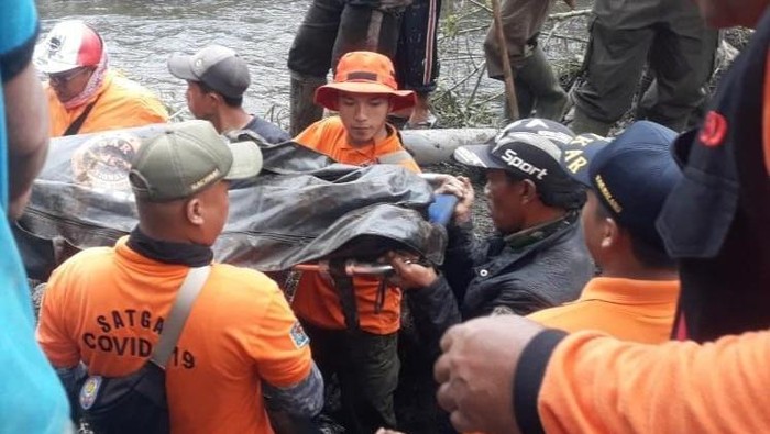 Warga Malang Hilang Tertimbun Longsor Ditemukan