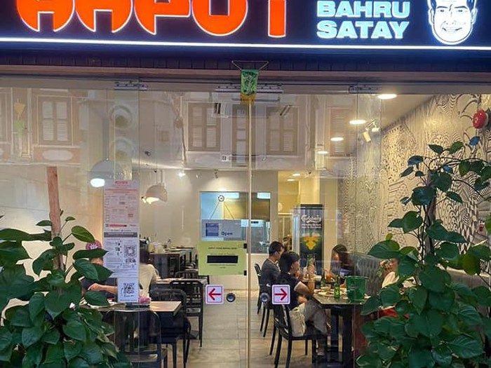 Warung Sate Babi Laris Tapi Terpaksa Tutup, Ternyata karena Ini