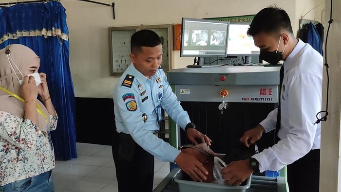 Alat X-Ray di Rutan Klas IIB Trenggalek