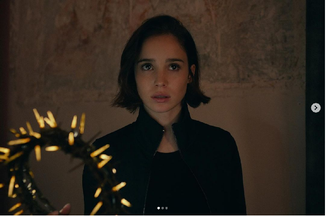 Alba Baptista merupakan aktris kelahiran Lisbon, Portugal berusia 25 tahun. Namanya naik daun setelah menjadi pemeran utama dalam serial Netflix, Warrior Nun. Dalam serial yang tayang sejak 2020 itu, Alba berperan sebagai Ava Silva. Foto: Instagram@alba.baptista