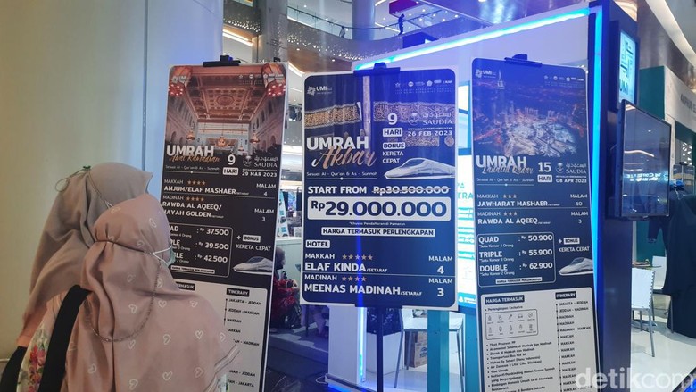Promo paket umrah di Amphuri Islamic Travel Expo, Trans Studio Mall Cibubur.