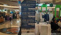 Di pameran ini juga para agen travel menawarkan banyak paket umrah yang bervariasi.