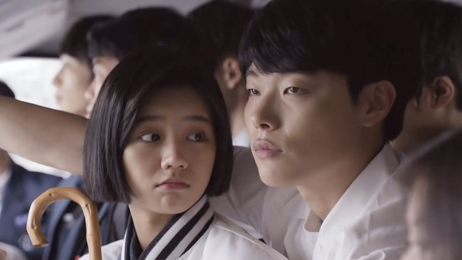 Ryu Jun Yeol pun semakin banyak dikenal karena peran anak SMA dalam drama Korea Reply 1988. Siapa sangka pemeran Kim Jun Hwan itu berusia 30 tahun saat itu. Foto: dok. tvN