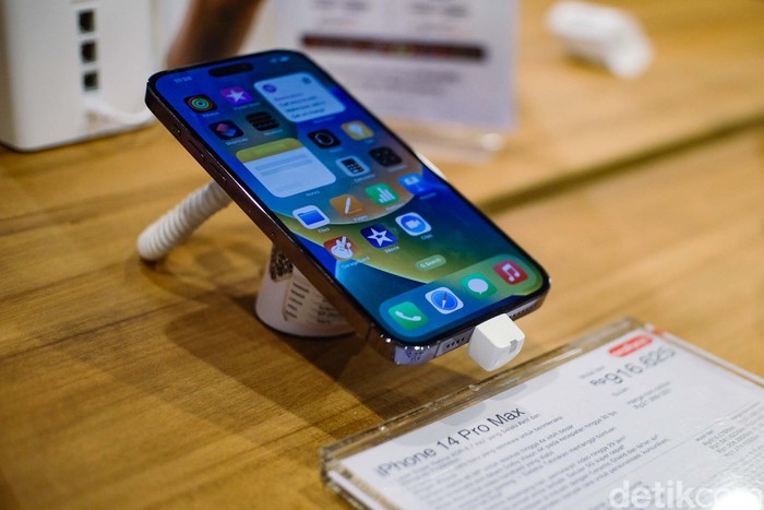 Telkomsel menghadirkan paket bundling untuk seri iPhone 14 terbaru. Paket ini didukung bonus kuota data layanan 5G hingga 50 GB bagi pelanggan pascabayar dan prabayar.