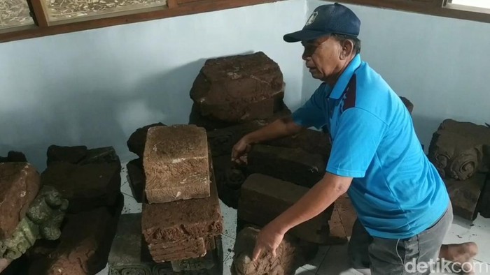 Candi yang ditemukan di Dusun Candi, Desa Sukoreno, Pasuruan