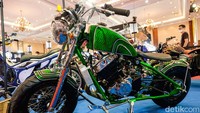 Komunitas modifikasi sepeda motor juga kembali ambil bagian pada program IMOS Moto Pick, dimana 30 garage atau rumah modifikasi akan memamerkan sepeda motor modifikasi mereka, sekaligus menentukan sepeda motor terbaik yang dipamerkan di area IMOS Moto Pick.