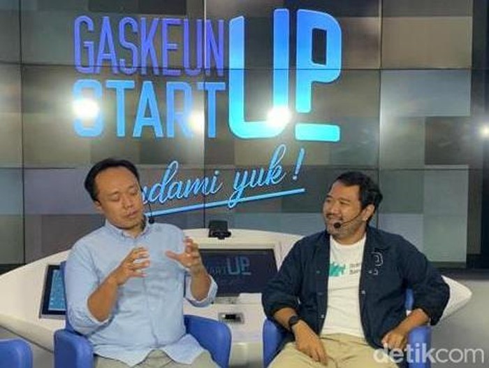 Founder Komunitas Startup Bandung, M Aji Santika dan Director Komunitas Startup Bandung Grahadea Kusuf.