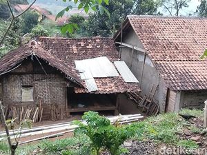 Potret Gubuk Reyot ART Rohimah yang Jauh dari Kata Layak