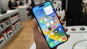 Di atasnya ada iPhone 14 Pro di posisi runner-up dengan jumlah pengapalan 21 juta unit. Foto: Adi Fida Rahman/detikINET