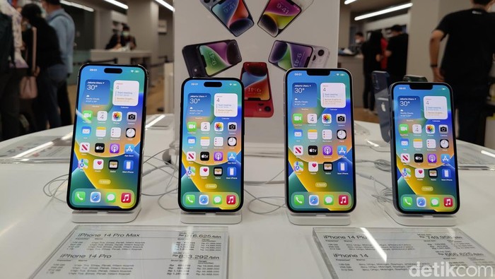 iPhone 14
