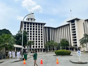 Massa Aksi 411 Mulai Datangi Istiqlal Sebelum Long March ke Istana