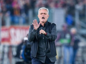 Mourinho Ciut sama Hiu-hiu dari Liga Champions?