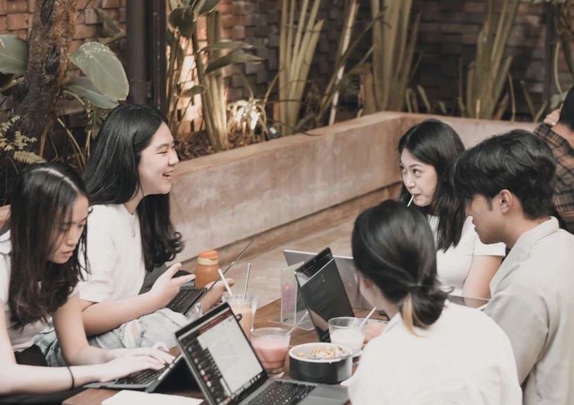 Rekomendasi Kafe dekat SMK Tarakanita