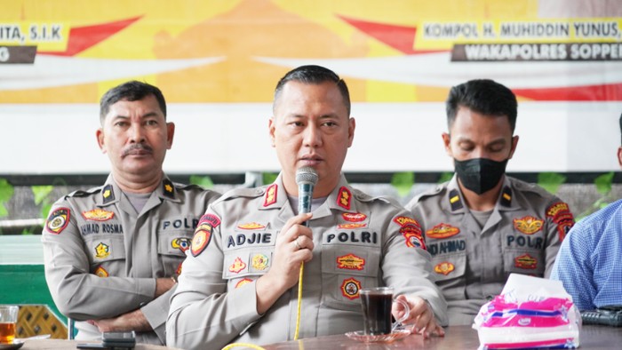 Kapolres Soppeng AKBP Santiaji Kartasasmita
