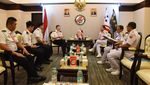 Momen Hangat Kepala Bakamla Terima Delegasi Malaysia-Singapura