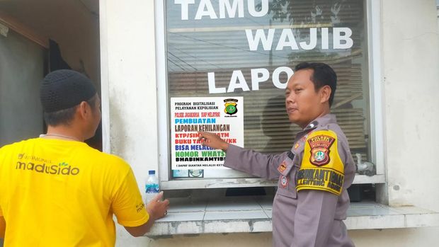 Kini, warga bisa melaporkan kehilangan dokumen ke polisi lewat Whatsapp (Dok istimewa)