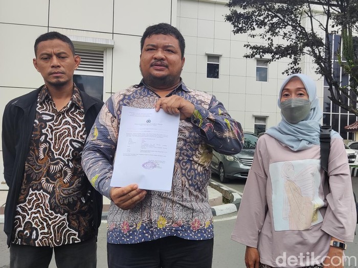 Kuasa hukum salah seorang terdakwa kasus klitih Gedongkuning, Taufiqurrahman, mengadukan penyidik Polsek Kotagede ke Propam Polda DIY, Jumat (4/11/2022).