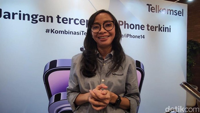Lolyta Sihite General Manager Loyalty and Device Partnership Management Telkomsel