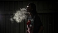 Alasan lain yang diungkap Sri Mulyani adalah terkait pencegahan konsumsi rokok bagi anak di bawah umur usia 10-18 tahun. Sebagaimana dalam Rencana Pembangunan Jangka Menengah Nasional (RPJMN), remaja konsumen rokok harus turun 8,7% pada 2024. Pradita Utama/detikcom