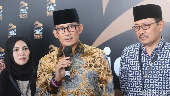 Menparekraf Sandiaga Uno di Jogja Halal Fest (JHF) #2 yang digelar di JEC, Bantul, Jumat (4/11/2022)