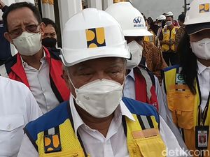 Soal Parkir Masjid Sheikh Zayed, Basuki Minta Denbekang Dirobohkan Sebagian