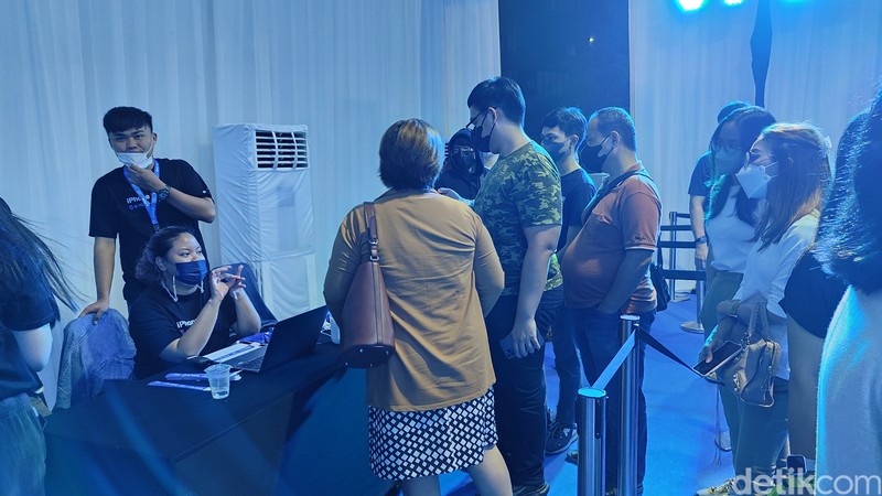 Peluncuran iPhone 14 di Blibli Midnight Lounge