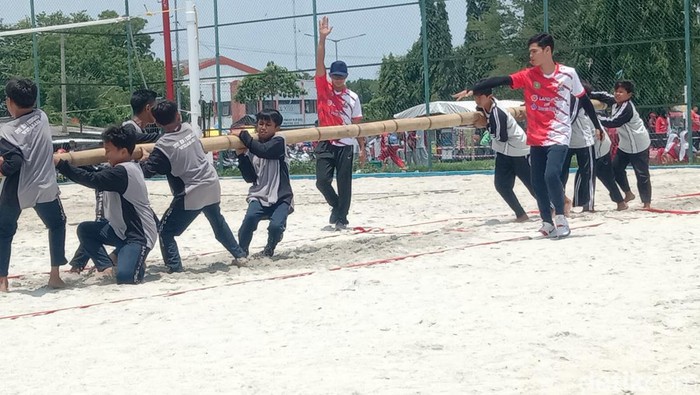 Permainan tradisional Nusantara, dagogan di Indramayu