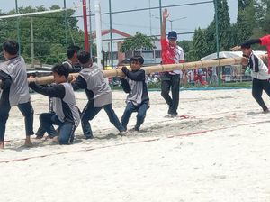 Melihat Keseruan Olahraga Tradisional Dagongan di Indramayu
