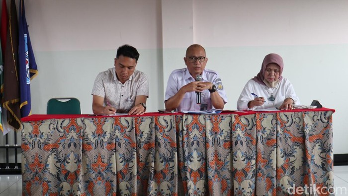 PT KAI saat menyampaikan soal sengketa lahan di Bandung