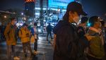 Ramai-ramai Buruh Tinggalkan Zona Industri Zhengzhou Imbas Lockdown
