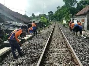 Banyuwangi Diterjang Banjir, Jalur KA Tawang Alun Tak Bisa Dilalui 5 Jam