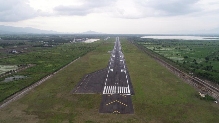Runway Bandara Internasional Lombok