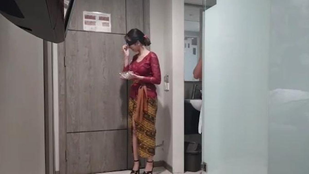 Viral Video Mesum Wanita Berkebaya Merah, Kenapa Warna Ini Identik dengan  Seks?