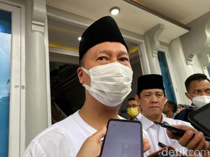 Menperin Harap Tak Ada Buruh yang Dirumahkan di Tengah Isu PHK Massal