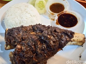 5 Tempat Makan Legendaris di Blok M Ini Makin Populer