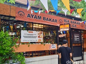 Ayam Bakar Legendaris Dekat SMA 6 Jakarta Ini Laku 500 Potong Setiap Hari