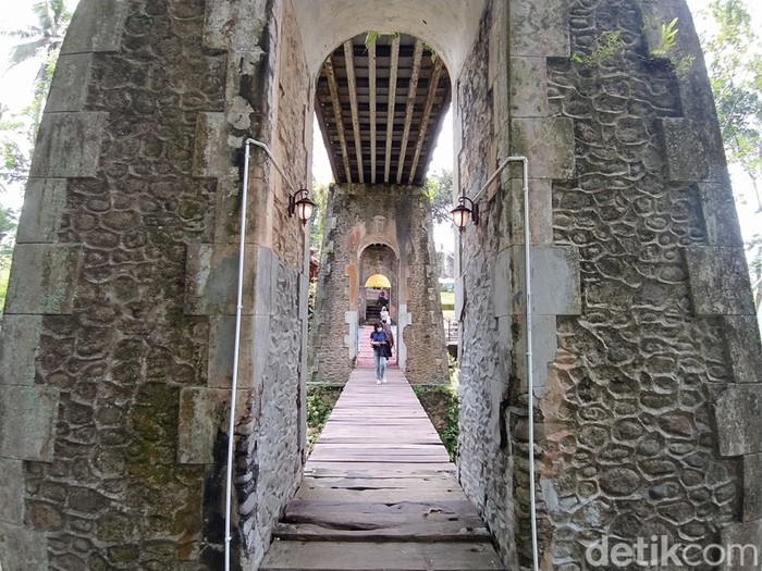 Bangunan Talang Londo peninggalan Belanda menjadi destinasi wisata di Secang, Kabupaten Magelang.
