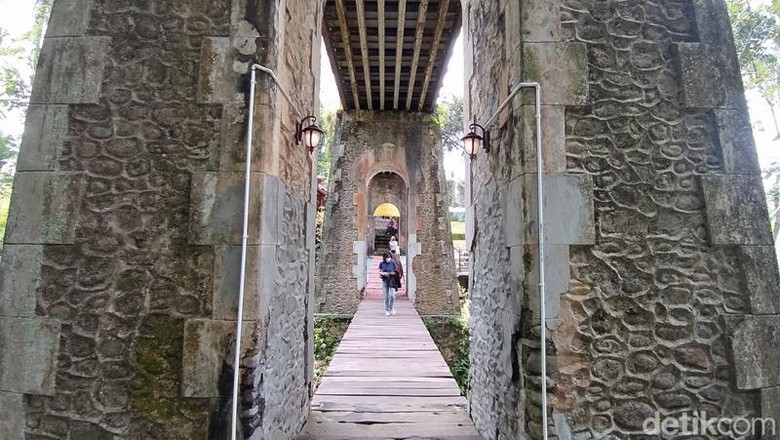 Bangunan Talang Londo peninggalan Belanda menjadi destinasi wisata di Secang, Kabupaten Magelang.