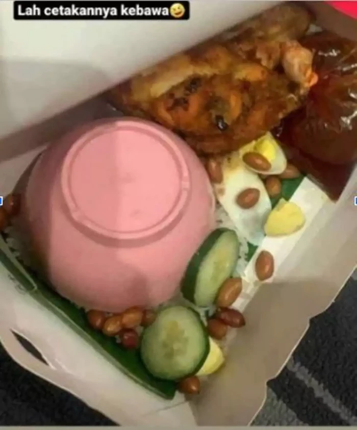 Berkat nyeleneh 10 Nasi Kotak dengan Isian Nyeleneh Bikin Netizen Gagal Fokus