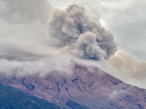 Gunung Kerinci: Letak dan Sejarah Letusan dari Tahun 1838