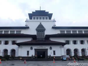Resmi! Ini Daftar Besaran UMK 2023 di Provinsi Jawa Barat