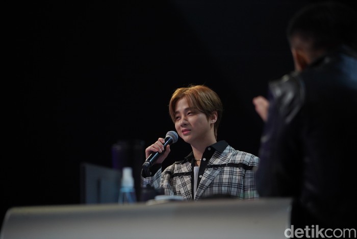 Jinhwan dan Donghyuk iKON
