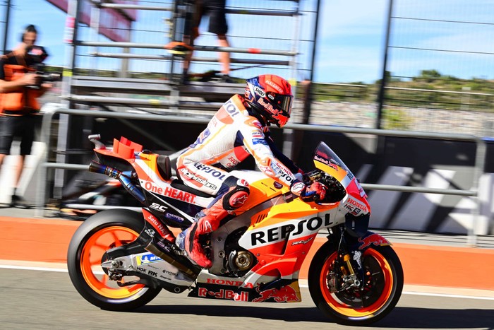 Marc Marquez of Repsol Honda Teamriding bike during official free practice of Gran Premio Motul de la Comunitat Valenciana in Circuit Ricardo Tormo, Cheste, Valencia, Comunitat Valenciana, Spain, 04/11/22 (Photo by Andrea Bruno Diodato/DeFodi Images via Getty Images)
