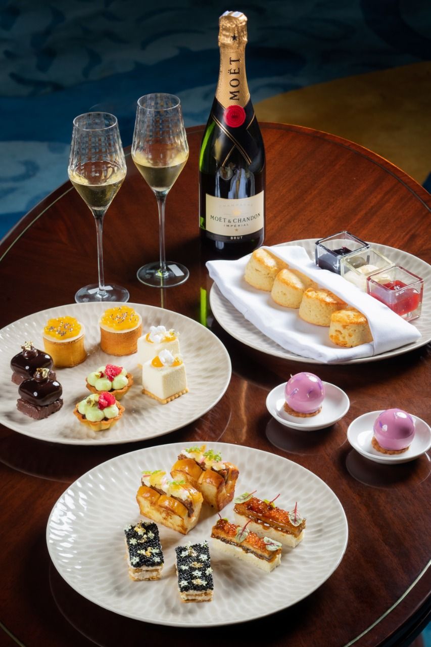 Ngeteh Sore Ditemani Pastry Enak dan Champagne di 'Tipsy Tea'