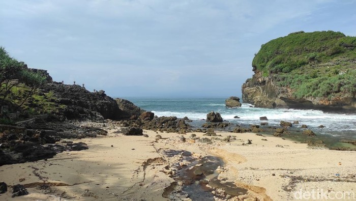 Pantai Sembukan Wonogiri. Foto diambil Jumat (4/11/2022).