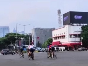 Tabrak Pesepeda di Harmoni, Mobil Melaju Saat Lampu Hijau