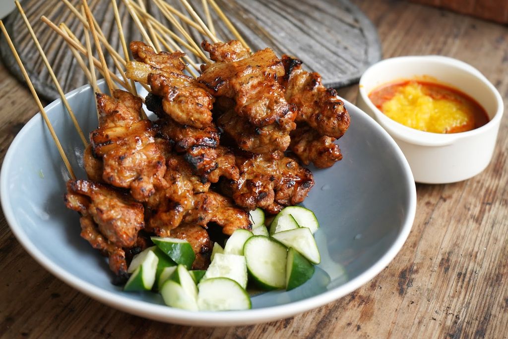 5 Fakta Warung Sate Babi Ah Pui yang Laris dan Kini Terpaksa Tutup
